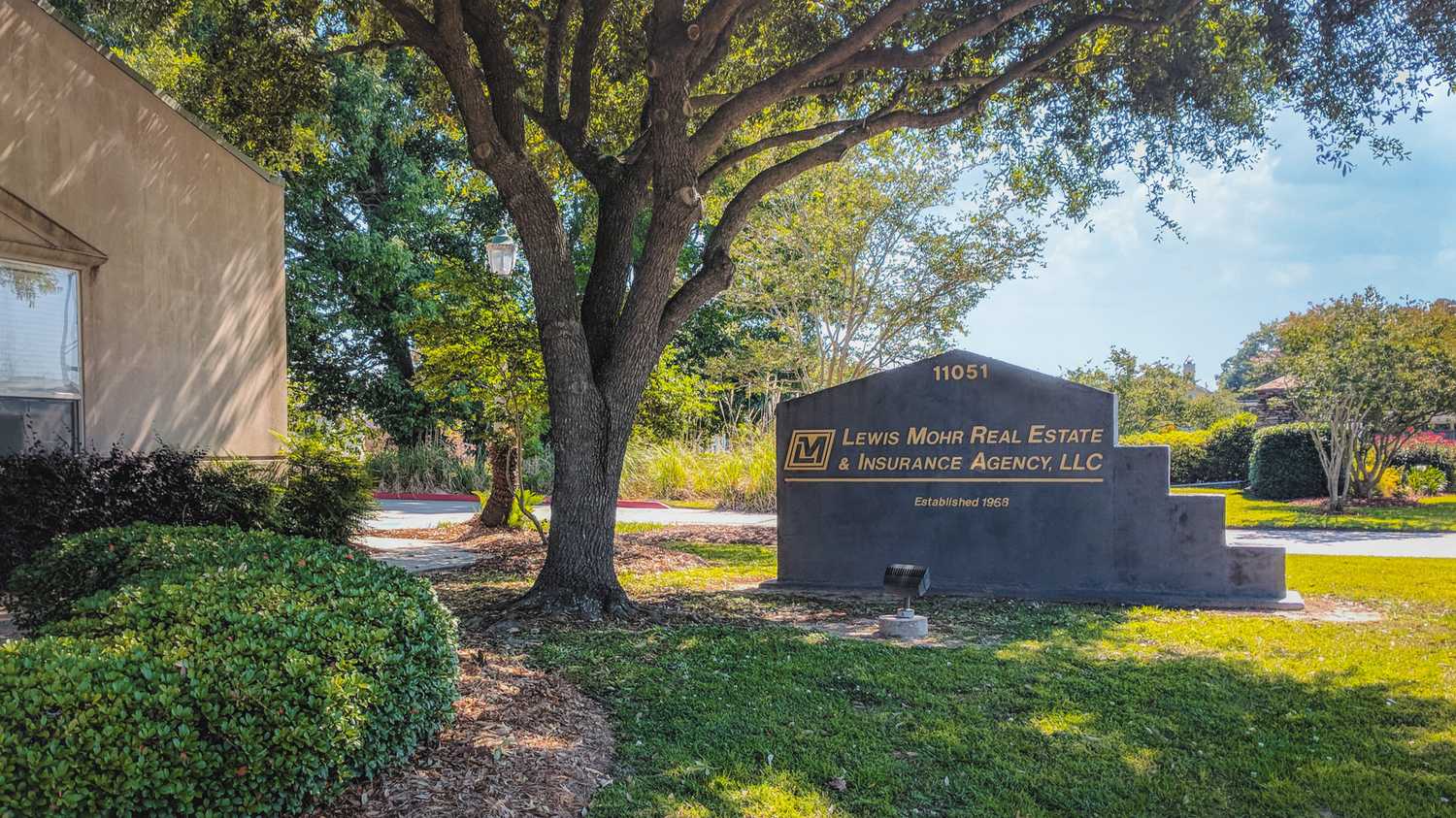 Lewis Mohr Insurance Office in Baton Rouge Louisiana